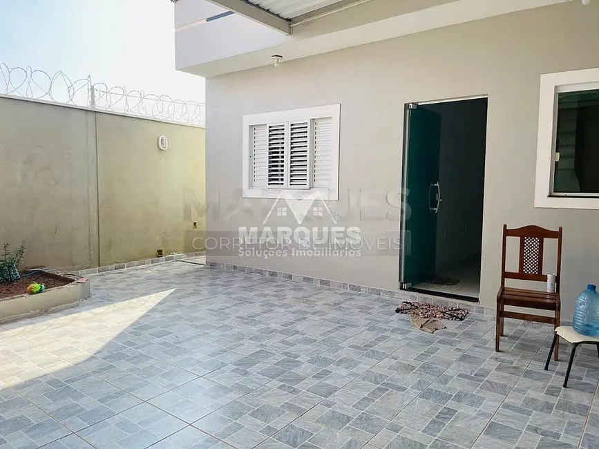 Foto 2 de Casa com 2 quartos à venda, 120m2 em Parque Orestes Ôngaro, Hortolandia - SP