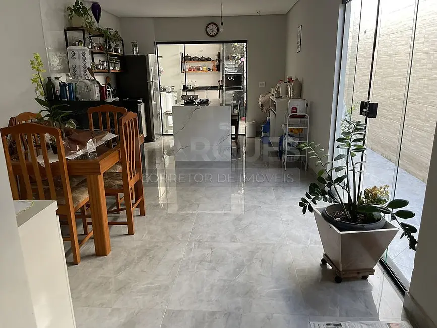 Sobrado com 2 quartos à venda, 110m2 em Sumare - SP - imagem 6 Foto 6 de Sobrado com 2 quartos à venda, 110m2 em Sumare - SP