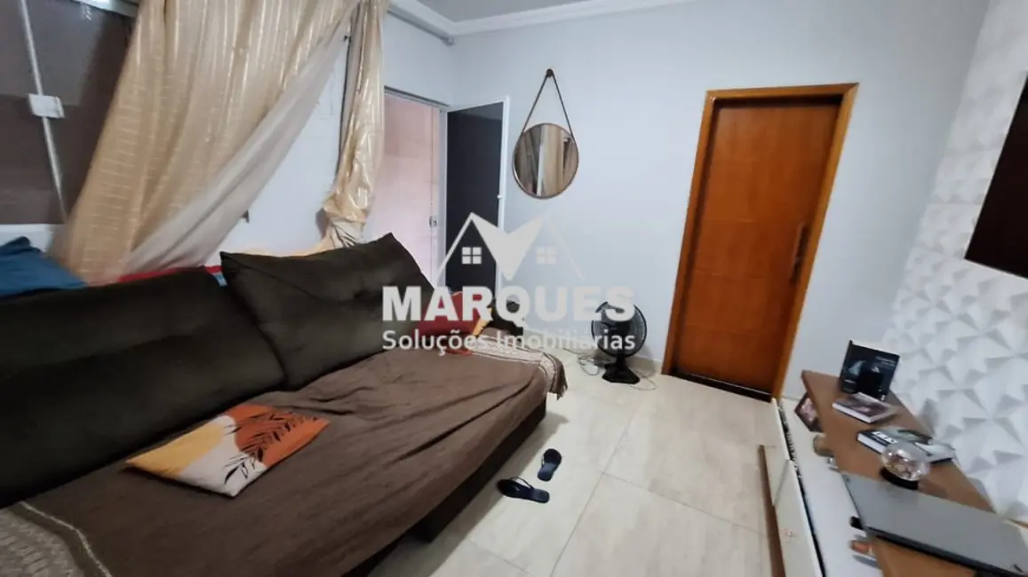 Foto 2 de Casa com 2 quartos à venda, 85m2 em Sumare - SP