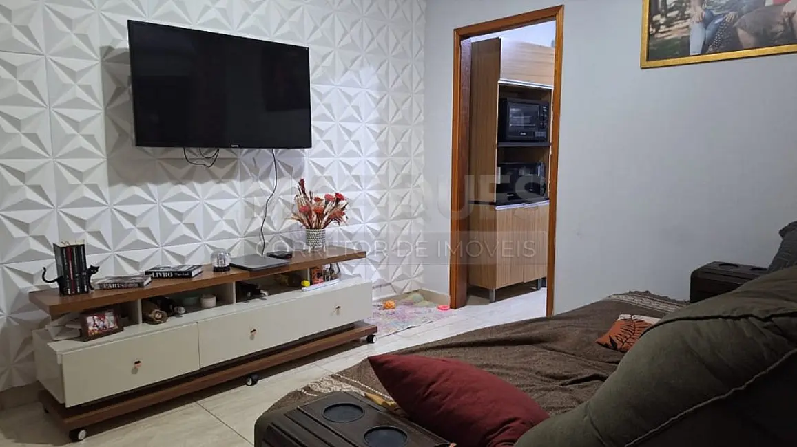 Foto 1 de Casa com 2 quartos à venda, 85m2 em Sumare - SP