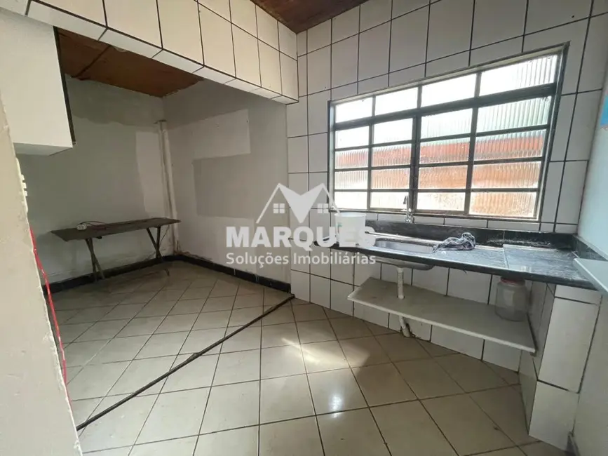 Foto 2 de Casa com 2 quartos à venda, 125m2 em Sumare - SP