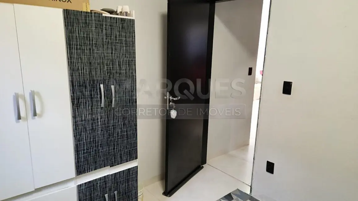 Foto 4 de Casa com 2 quartos à venda, 200m2 em Monte Mor - SP