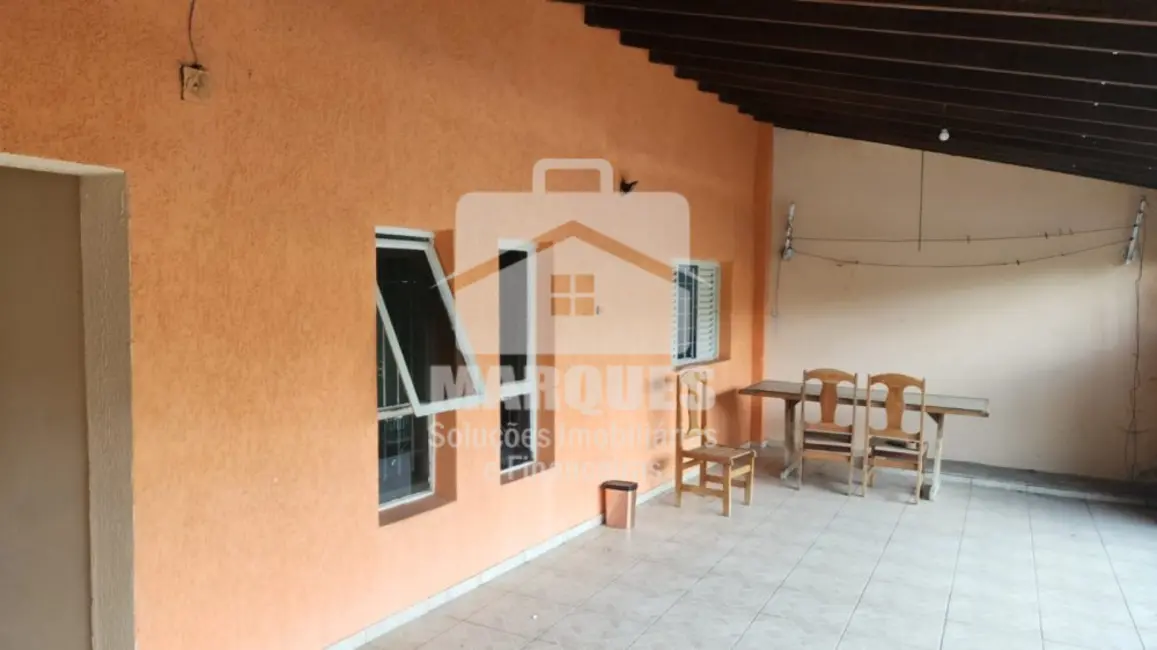 Casa com 3 quartos à venda, 129m2 em Jardim Adelaide, Hortolandia - SP - imagem 3 Foto 3 de Casa com 3 quartos à venda, 129m2 em Jardim Adelaide, Hortolandia - SP