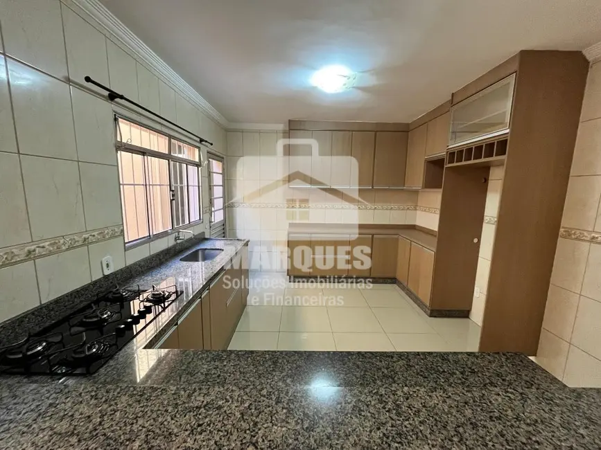 Foto 1 de Sobrado com 2 quartos à venda, 85m2 em Jardim Nova Terra (Nova Veneza), Sumare - SP