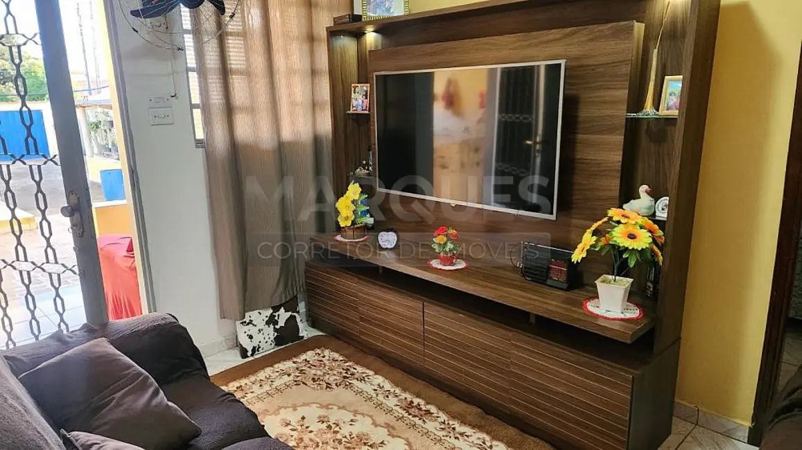 Casa com 1 quarto à venda, 130m2 em Jardim Campos Verdes, Hortolandia - SP - imagem 4 Foto 4 de Casa com 1 quarto à venda, 130m2 em Jardim Campos Verdes, Hortolandia - SP