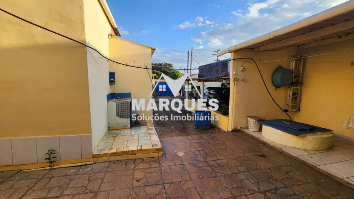 Foto 1 de Casa com 1 quarto à venda, 130m2 em Jardim Campos Verdes, Hortolandia - SP