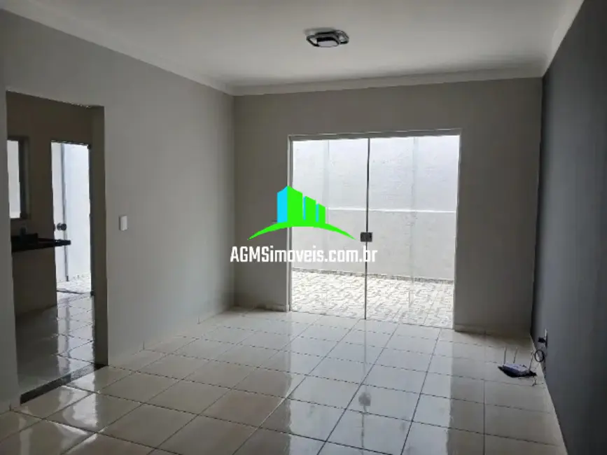 Casa com 3 quartos à venda, 140m2 em Jardim Wanel Ville V, Sorocaba - SP - imagem 2 Foto 2 de Casa com 3 quartos à venda, 140m2 em Jardim Wanel Ville V, Sorocaba - SP