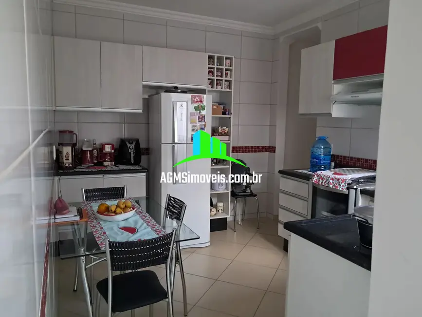 Casa com 3 quartos à venda, 200m2 em Vila Haro, Sorocaba - SP - imagem 1 Foto 1 de Casa com 3 quartos à venda, 200m2 em Vila Haro, Sorocaba - SP