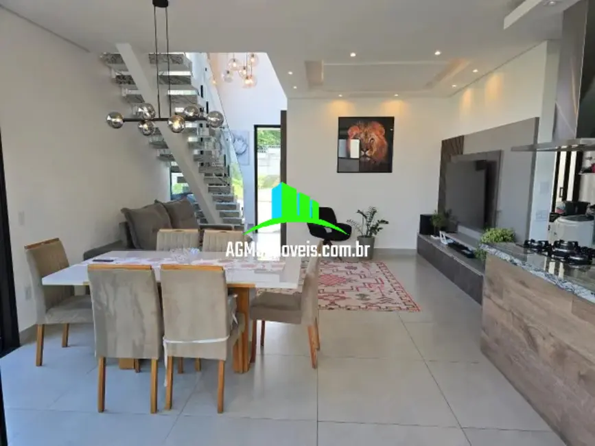 Foto 2 de Casa de Condomínio com 3 quartos à venda, 180m2 em Horto Florestal, Sorocaba - SP