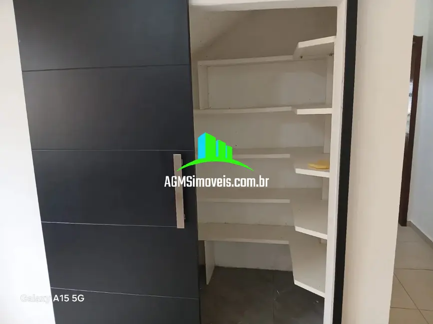 Casa com 3 quartos à venda, 170m2 em Jardim Maria Antônia Prado, Sorocaba - SP - imagem 4 Foto 4 de Casa com 3 quartos à venda, 170m2 em Jardim Maria Antônia Prado, Sorocaba - SP