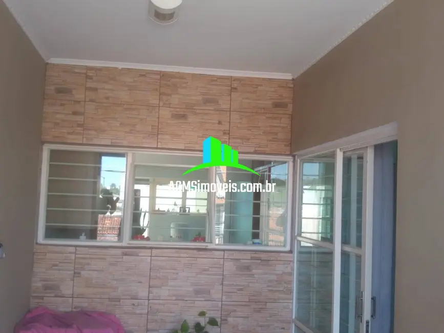 Sobrado com 2 quartos à venda, 154m2 em Jardim São Guilherme, Sorocaba - SP - imagem 3 Foto 3 de Sobrado com 2 quartos à venda, 154m2 em Jardim São Guilherme, Sorocaba - SP