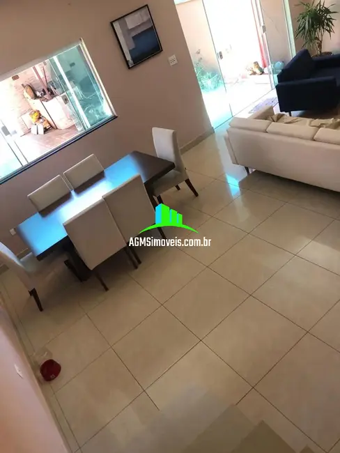 Casa com 3 quartos à venda, 140m2 em Jardim Wanel Ville V, Sorocaba - SP - imagem 4 Foto 4 de Casa com 3 quartos à venda, 140m2 em Jardim Wanel Ville V, Sorocaba - SP