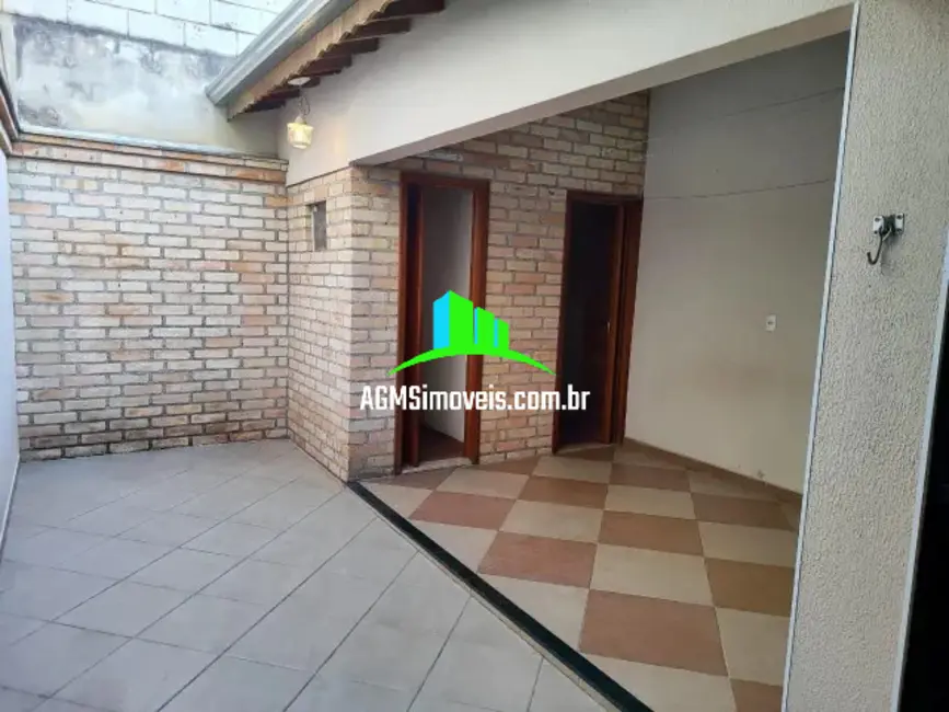 Sobrado com 3 quartos à venda, 180m2 em Jardim São Judas Tadeu, Sorocaba - SP - imagem 7 Foto 7 de Sobrado com 3 quartos à venda, 180m2 em Jardim São Judas Tadeu, Sorocaba - SP