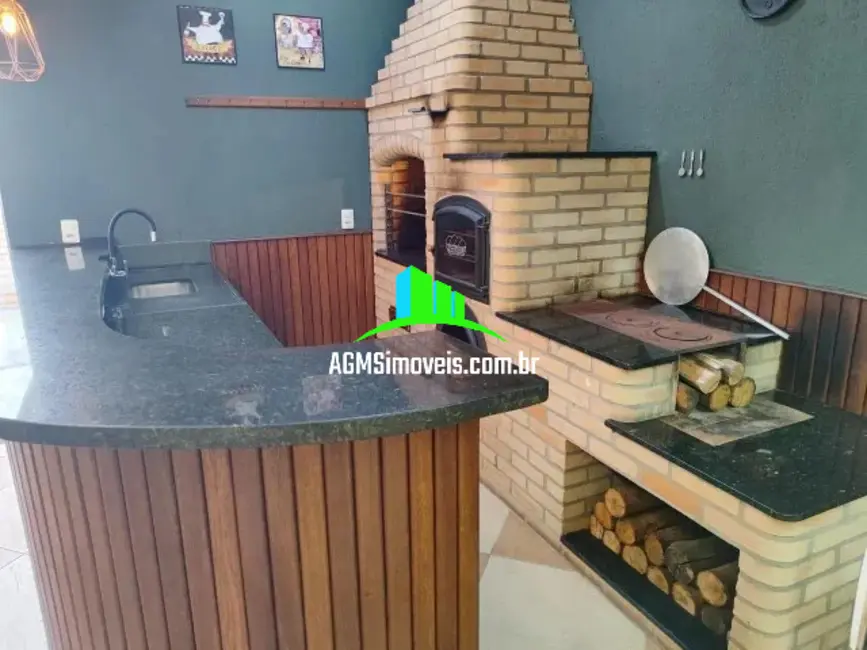 Sobrado com 3 quartos à venda, 180m2 em Jardim São Judas Tadeu, Sorocaba - SP - imagem 6 Foto 6 de Sobrado com 3 quartos à venda, 180m2 em Jardim São Judas Tadeu, Sorocaba - SP