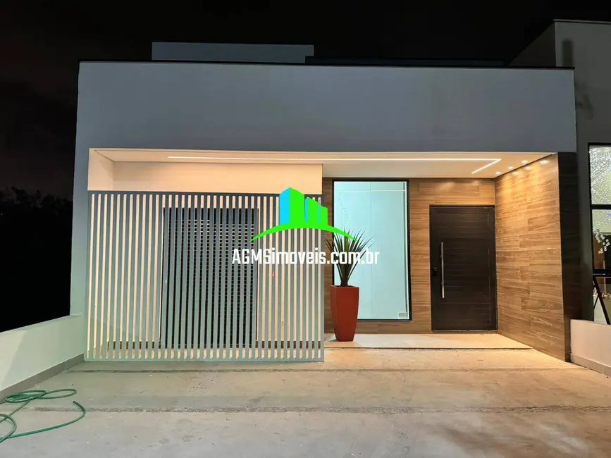 Casa de Condomínio com 3 quartos à venda, 250m2 em Colina Santa Mônica, Votorantim - SP - imagem 2 Foto 2 de Casa de Condomínio com 3 quartos à venda, 250m2 em Colina Santa Mônica, Votorantim - SP