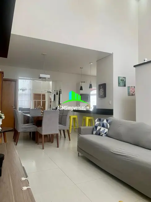 Casa de Condomínio com 3 quartos à venda, 250m2 em Wanel Ville, Sorocaba - SP - imagem 3 Foto 3 de Casa de Condomínio com 3 quartos à venda, 250m2 em Wanel Ville, Sorocaba - SP