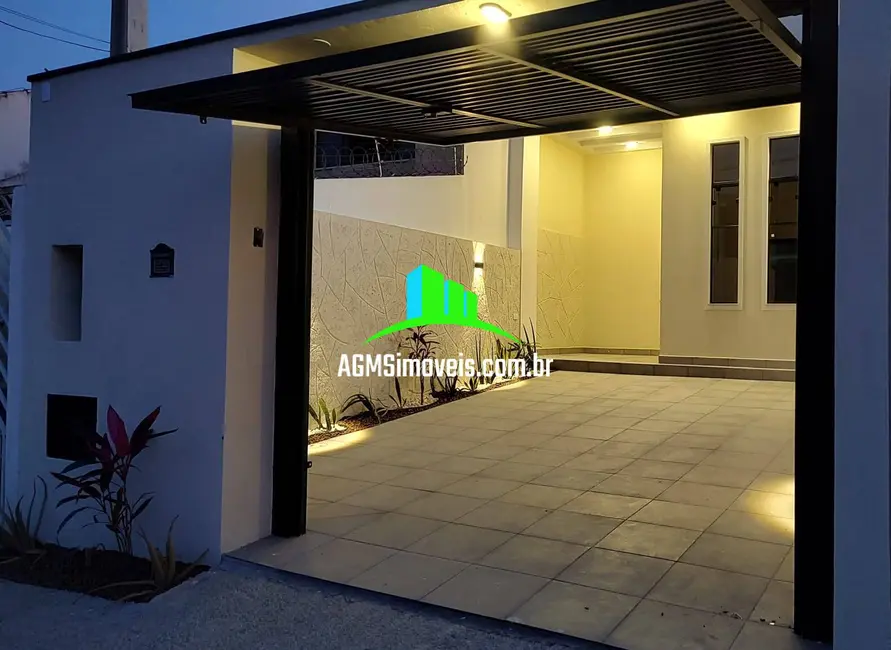 Foto 1 de Casa com 2 quartos à venda, 125m2 em Jardim Itanguá, Sorocaba - SP