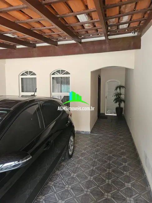 Sobrado com 3 quartos à venda, 180m2 em Jardim Itanguá, Sorocaba - SP - imagem 9 Foto 9 de Sobrado com 3 quartos à venda, 180m2 em Jardim Itanguá, Sorocaba - SP