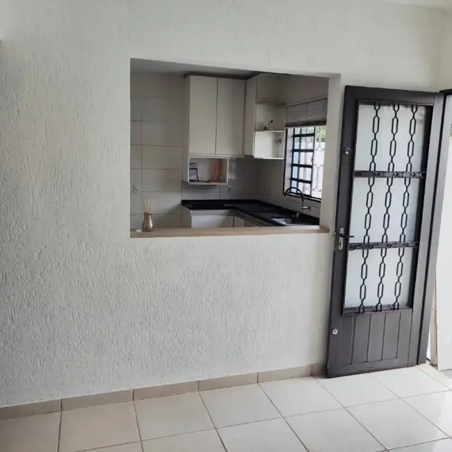 Casa com 2 quartos à venda, 90m2 em Jardim Mangiacapra, Araraquara - SP - imagem 5 Foto 5 de Casa com 2 quartos à venda, 90m2 em Jardim Mangiacapra, Araraquara - SP