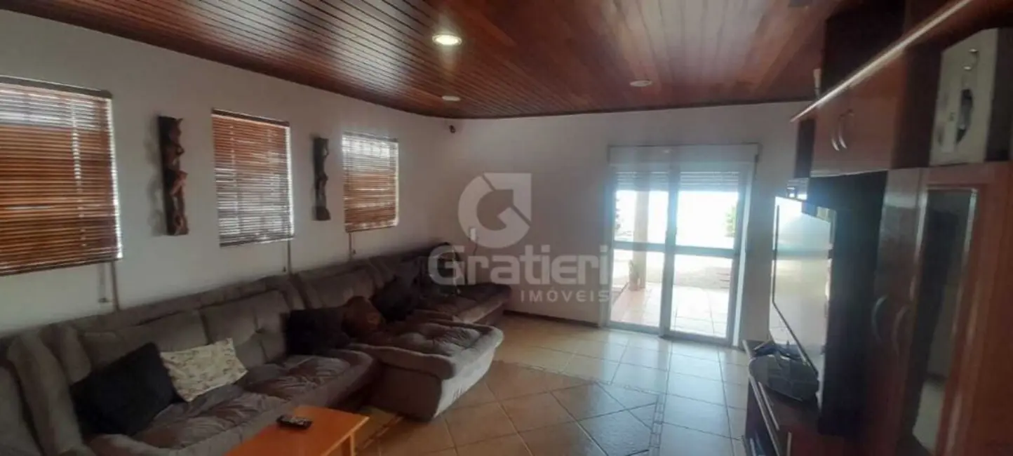 Sobrado com 6 quartos para alugar, 450m2 em Vila Harmonia, Araraquara - SP - imagem 8 Foto 8 de Sobrado com 6 quartos para alugar, 450m2 em Vila Harmonia, Araraquara - SP