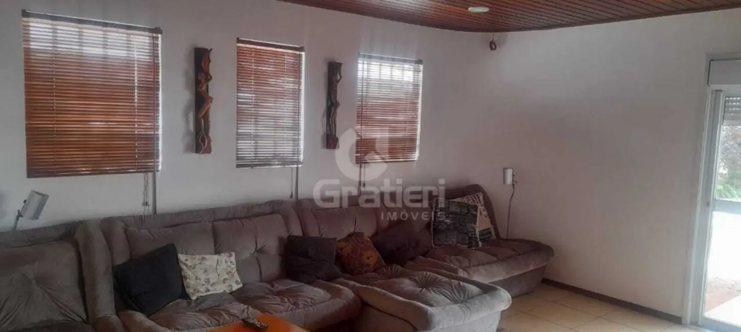 Sobrado com 6 quartos para alugar, 450m2 em Vila Harmonia, Araraquara - SP - imagem 7 Foto 7 de Sobrado com 6 quartos para alugar, 450m2 em Vila Harmonia, Araraquara - SP
