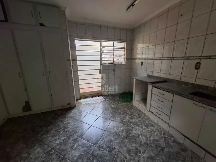 Prédio Inteiro com 3 quartos à venda, 1000m2 em Centro, Araraquara - SP - imagem 6 Foto 6 de Prédio Inteiro com 3 quartos à venda, 1000m2 em Centro, Araraquara - SP