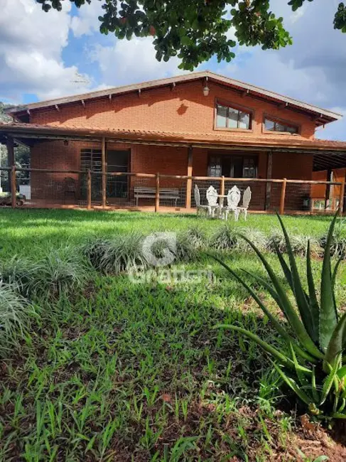 Foto 1 de Fazenda / Haras com 4 quartos para alugar, 753m2 em Chácara Velosa, Araraquara - SP