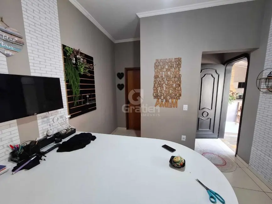 Casa com 3 quartos à venda, 110m2 em Jardim Padre Anchieta, Araraquara - SP - imagem 9 Foto 9 de Casa com 3 quartos à venda, 110m2 em Jardim Padre Anchieta, Araraquara - SP