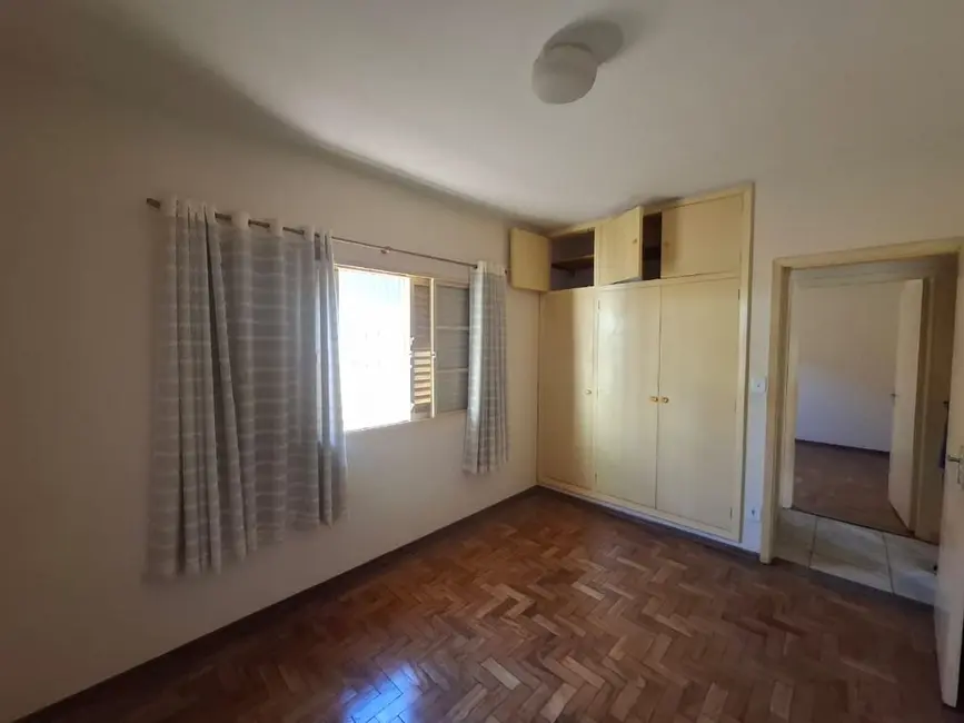 Casa com 3 quartos à venda, 143m2 em Vila Furlan, Araraquara - SP - imagem 8 Foto 8 de Casa com 3 quartos à venda, 143m2 em Vila Furlan, Araraquara - SP