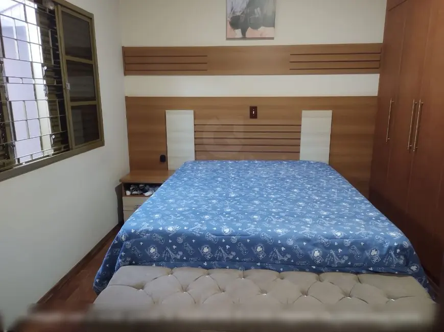 Casa com 3 quartos à venda, 227m2 em Jardim Santa Clara (Vila Xavier), Araraquara - SP - imagem 9 Foto 9 de Casa com 3 quartos à venda, 227m2 em Jardim Santa Clara (Vila Xavier), Araraquara - SP