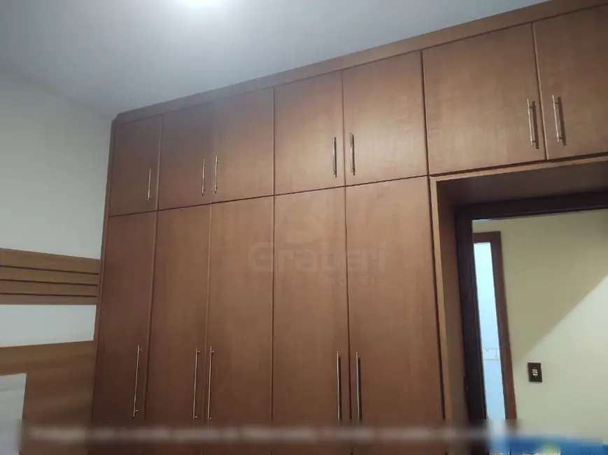 Casa com 3 quartos à venda, 227m2 em Jardim Santa Clara (Vila Xavier), Araraquara - SP - imagem 8 Foto 8 de Casa com 3 quartos à venda, 227m2 em Jardim Santa Clara (Vila Xavier), Araraquara - SP