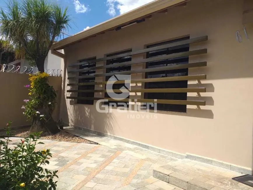 Casa com 3 quartos à venda, 178m2 em Vila Furlan, Araraquara - SP - imagem 1 Foto 1 de Casa com 3 quartos à venda, 178m2 em Vila Furlan, Araraquara - SP