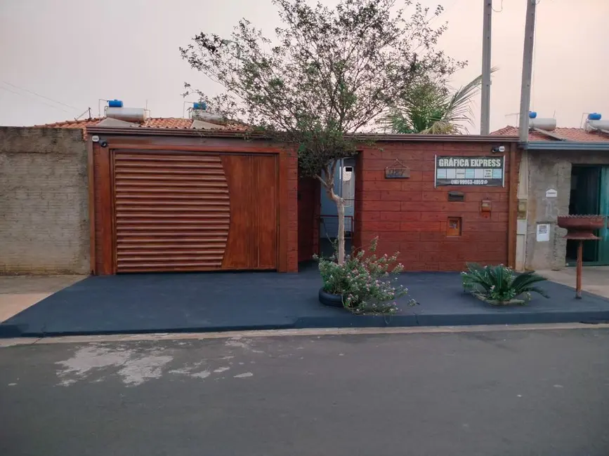 Foto 1 de Casa com 2 quartos à venda, 43m2 em Jardim Roberto Selmi Dei, Araraquara - SP