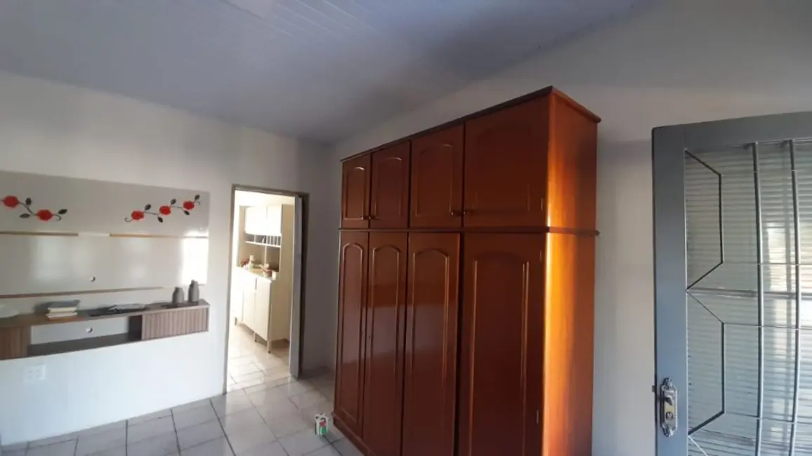 Casa com 3 quartos à venda, 150m2 em Vila Sedenho, Araraquara - SP - imagem 5 Foto 5 de Casa com 3 quartos à venda, 150m2 em Vila Sedenho, Araraquara - SP