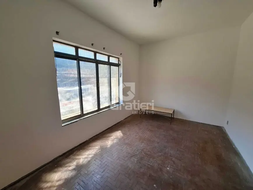 Casa com 3 quartos à venda, 157m2 em Vila Sedenho, Araraquara - SP - imagem 2 Foto 2 de Casa com 3 quartos à venda, 157m2 em Vila Sedenho, Araraquara - SP