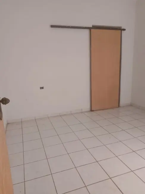 Casa com 2 quartos à venda, 135m2 em Jardim Maria Luiza IV, Araraquara - SP - imagem 2 Foto 2 de Casa com 2 quartos à venda, 135m2 em Jardim Maria Luiza IV, Araraquara - SP