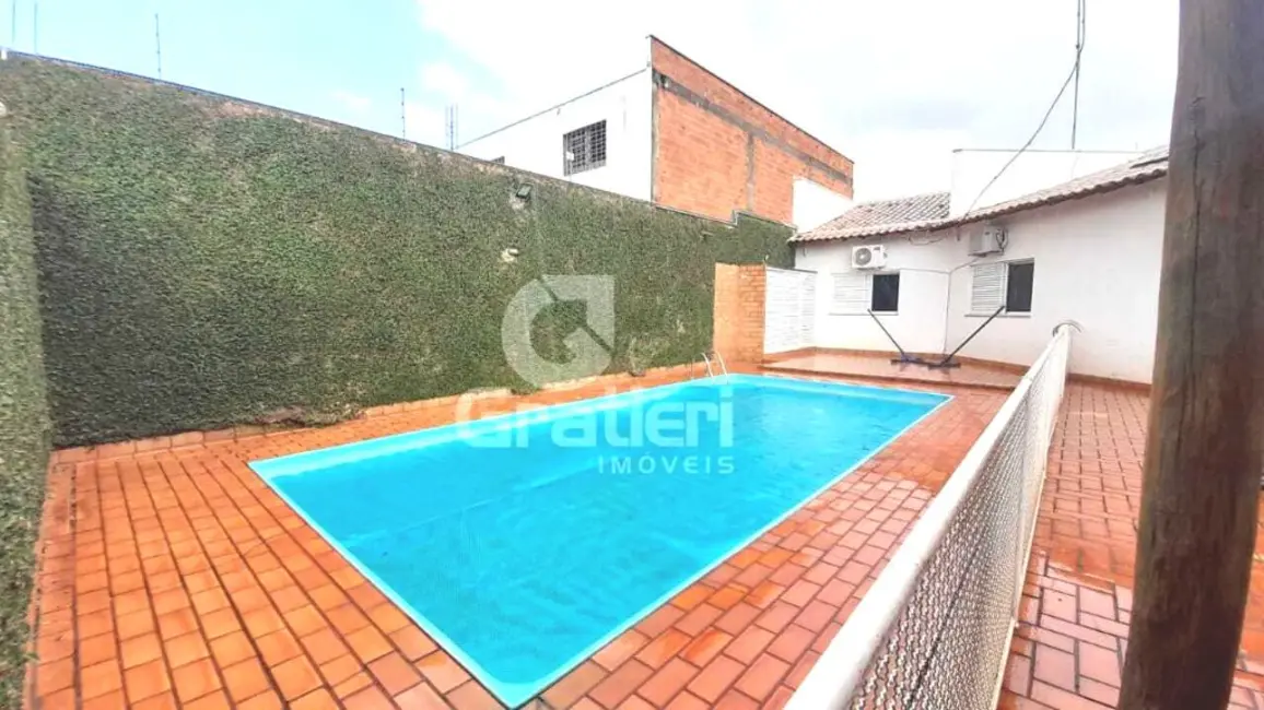 Foto 15 de Casa com 3 quartos à venda, 330m2 em Vila Harmonia, Araraquara - SP