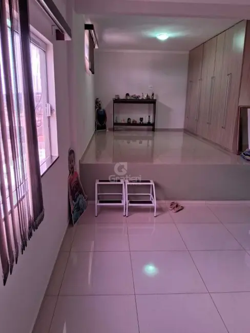 Sobrado com 2 quartos à venda, 350m2 em Vila Melhado, Araraquara - SP - imagem 4 Foto 4 de Sobrado com 2 quartos à venda, 350m2 em Vila Melhado, Araraquara - SP