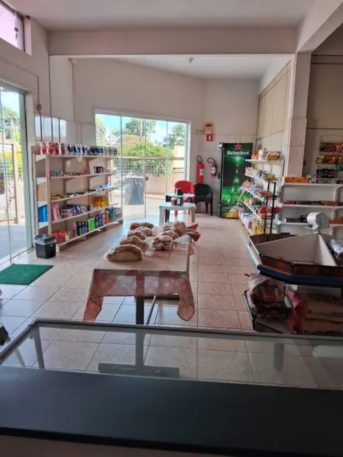 Sobrado com 2 quartos à venda, 350m2 em Vila Melhado, Araraquara - SP - imagem 5 Foto 5 de Sobrado com 2 quartos à venda, 350m2 em Vila Melhado, Araraquara - SP