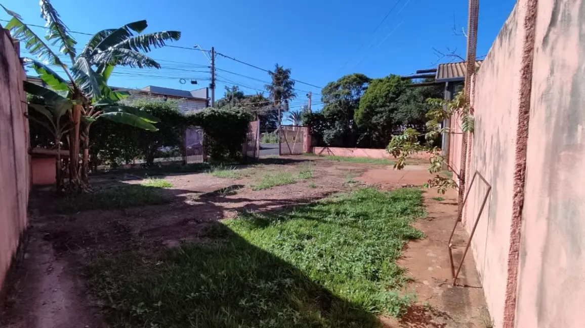 Foto 2 de Casa com 3 quartos para alugar, 239m2 em Jardim Arco-Íris, Araraquara - SP