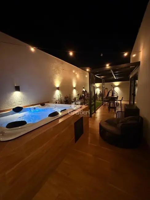 Foto 1 de Casa de Condomínio com 3 quartos à venda, 125m2 em Araraquara - SP