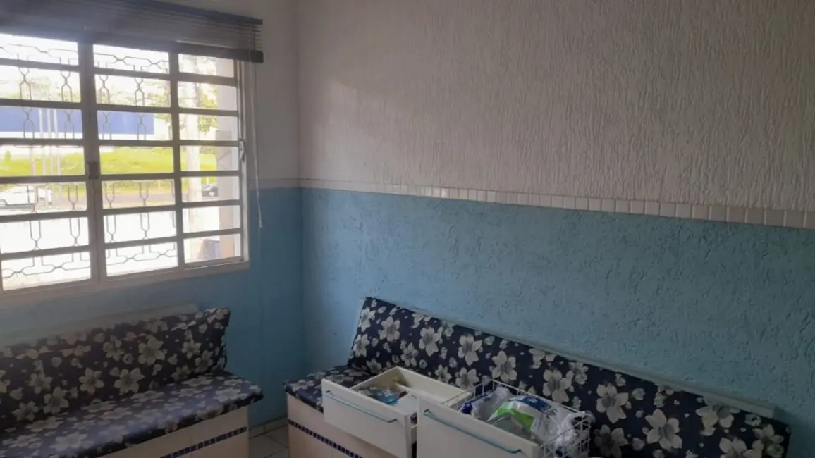 Sala Comercial com 2 quartos para alugar, 158m2 em Centro, Araraquara - SP - imagem 4 Foto 4 de Sala Comercial com 2 quartos para alugar, 158m2 em Centro, Araraquara - SP