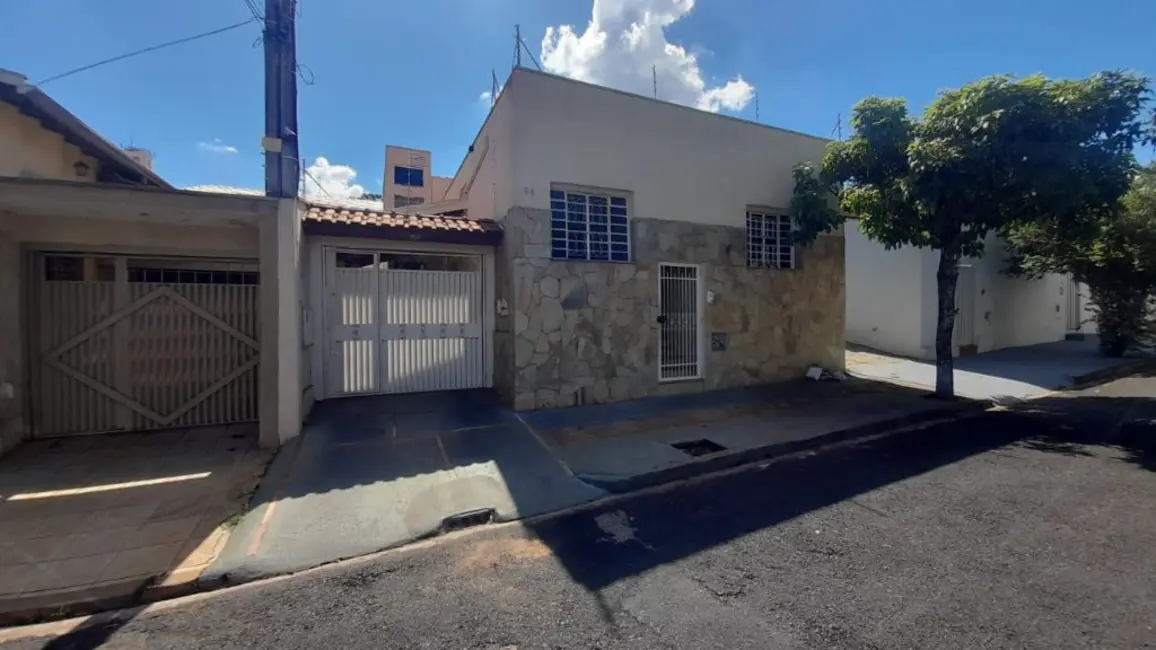 Foto 1 de Sala Comercial com 2 quartos para alugar, 158m2 em Centro, Araraquara - SP