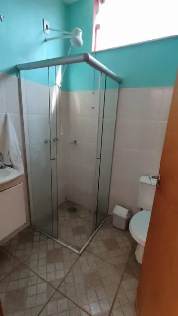 Casa com 3 quartos à venda, 209m2 em Jardim Higienópolis, Araraquara - SP - imagem 6 Foto 6 de Casa com 3 quartos à venda, 209m2 em Jardim Higienópolis, Araraquara - SP