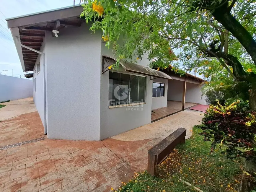 Foto 4 de Casa com 3 quartos à venda, 209m2 em Jardim Higienópolis, Araraquara - SP