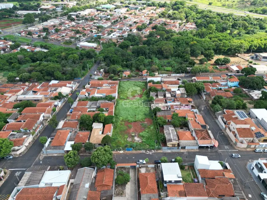 Foto 1 de Terreno / Lote à venda, 3114m2 em Jardim do Carmo, Araraquara - SP
