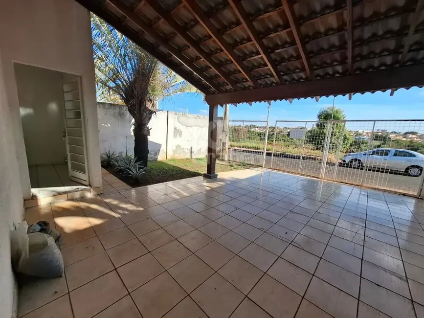 Foto 1 de Casa com 3 quartos à venda, 99m2 em Araraquara - SP