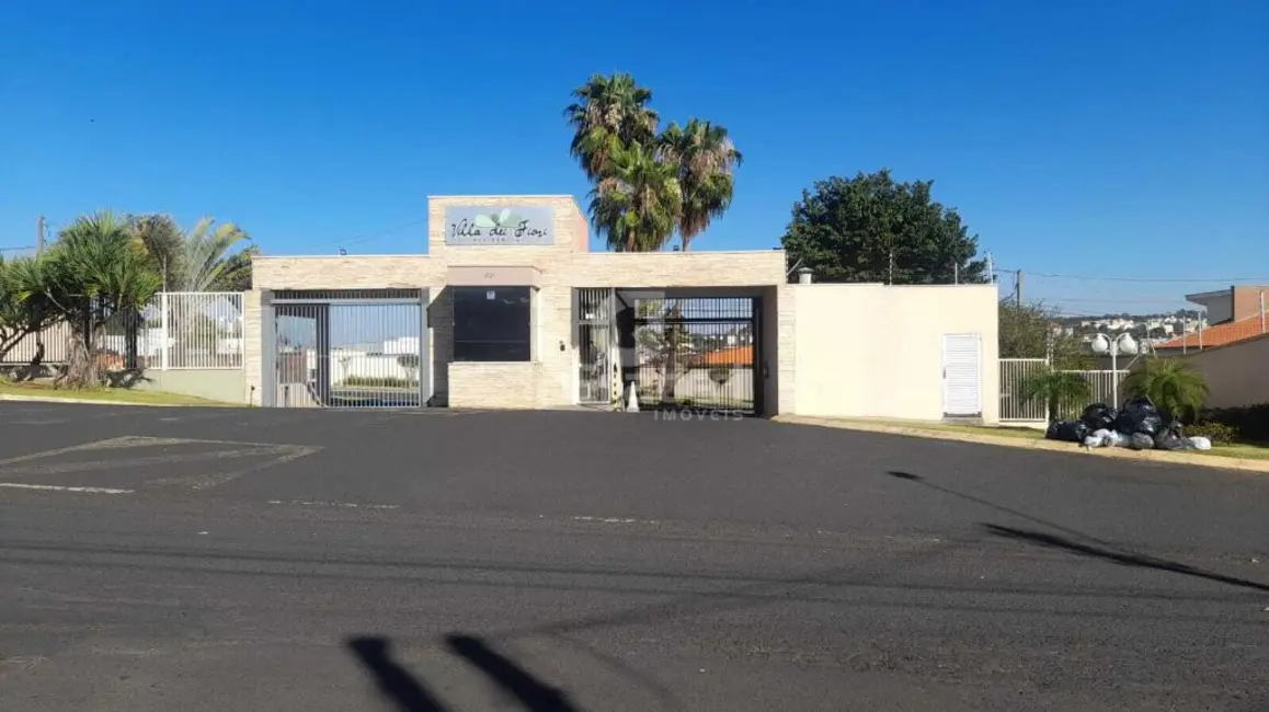 Casa de Condomínio com 3 quartos à venda, 139m2 em Jardim Dom Pedro I, Araraquara - SP - imagem 2 Foto 2 de Casa de Condomínio com 3 quartos à venda, 139m2 em Jardim Dom Pedro I, Araraquara - SP