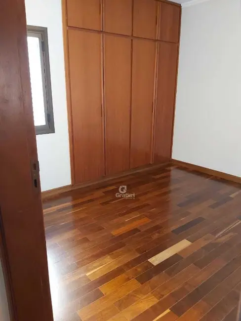 Apartamento com 3 quartos à venda, 140m2 em Centro, Araraquara - SP - imagem 6 Foto 6 de Apartamento com 3 quartos à venda, 140m2 em Centro, Araraquara - SP
