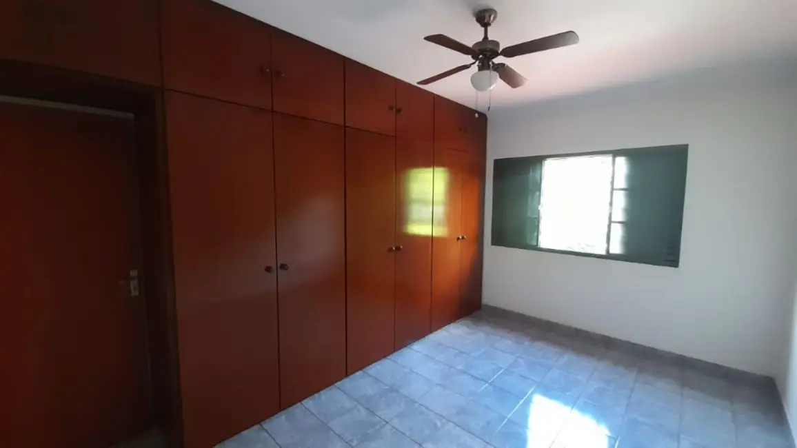 Sobrado com 2 quartos à venda, 102m2 em Jardim Quitandinha, Araraquara - SP - imagem 5 Foto 5 de Sobrado com 2 quartos à venda, 102m2 em Jardim Quitandinha, Araraquara - SP